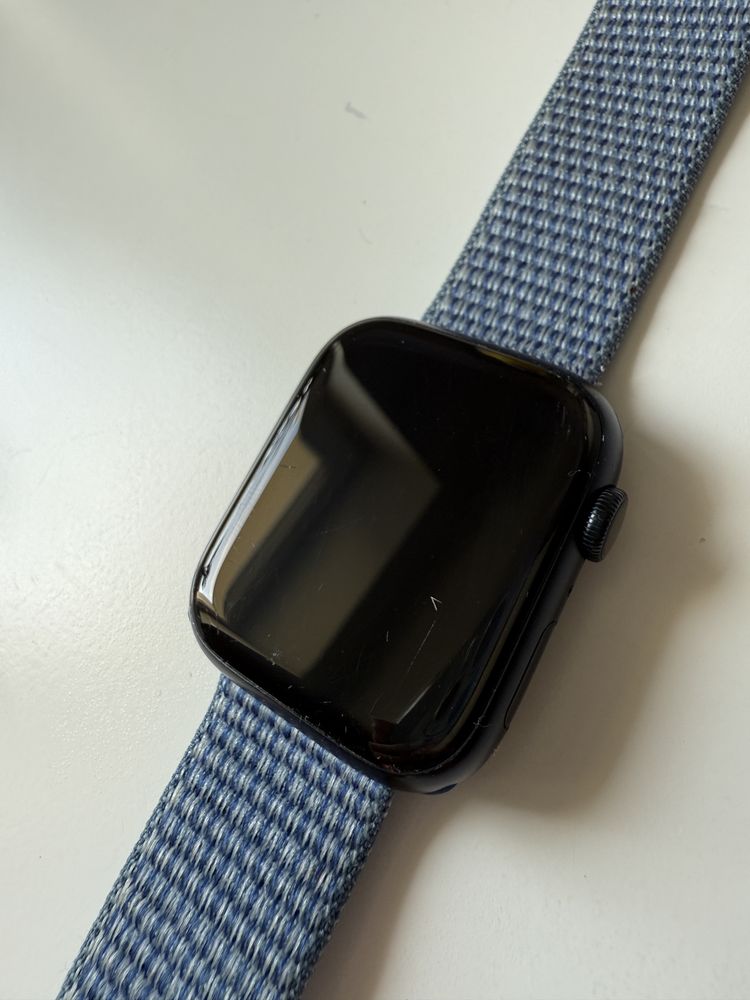 Apple Watch Series 8, 45 mm
