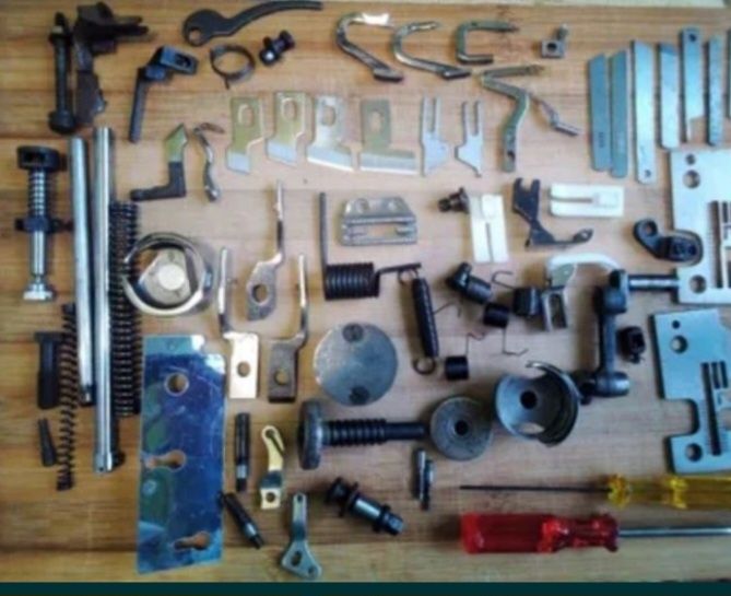 Запчасти швейных машин и оверлоков.