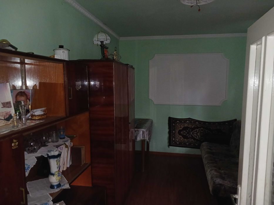 Будинок на дві сім'ї в с. Гут біля майбутнього термального комплексу