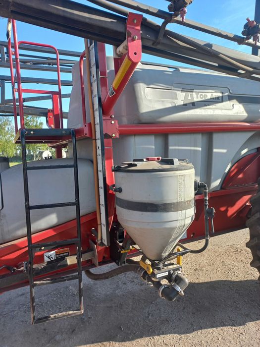 Причіпний оприскувач  Top Air 112