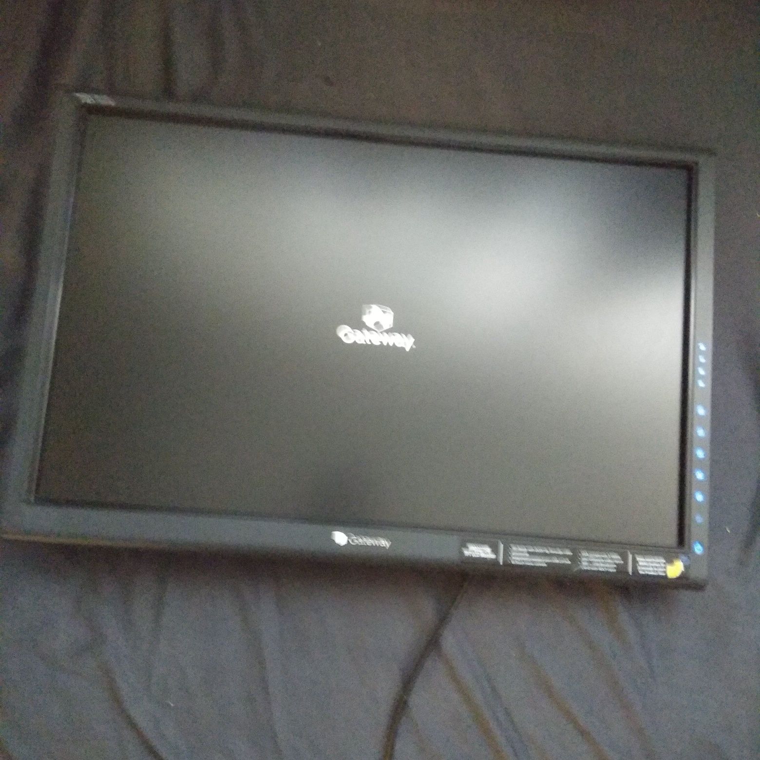 Monitor Gateway LP2207 do naprawy