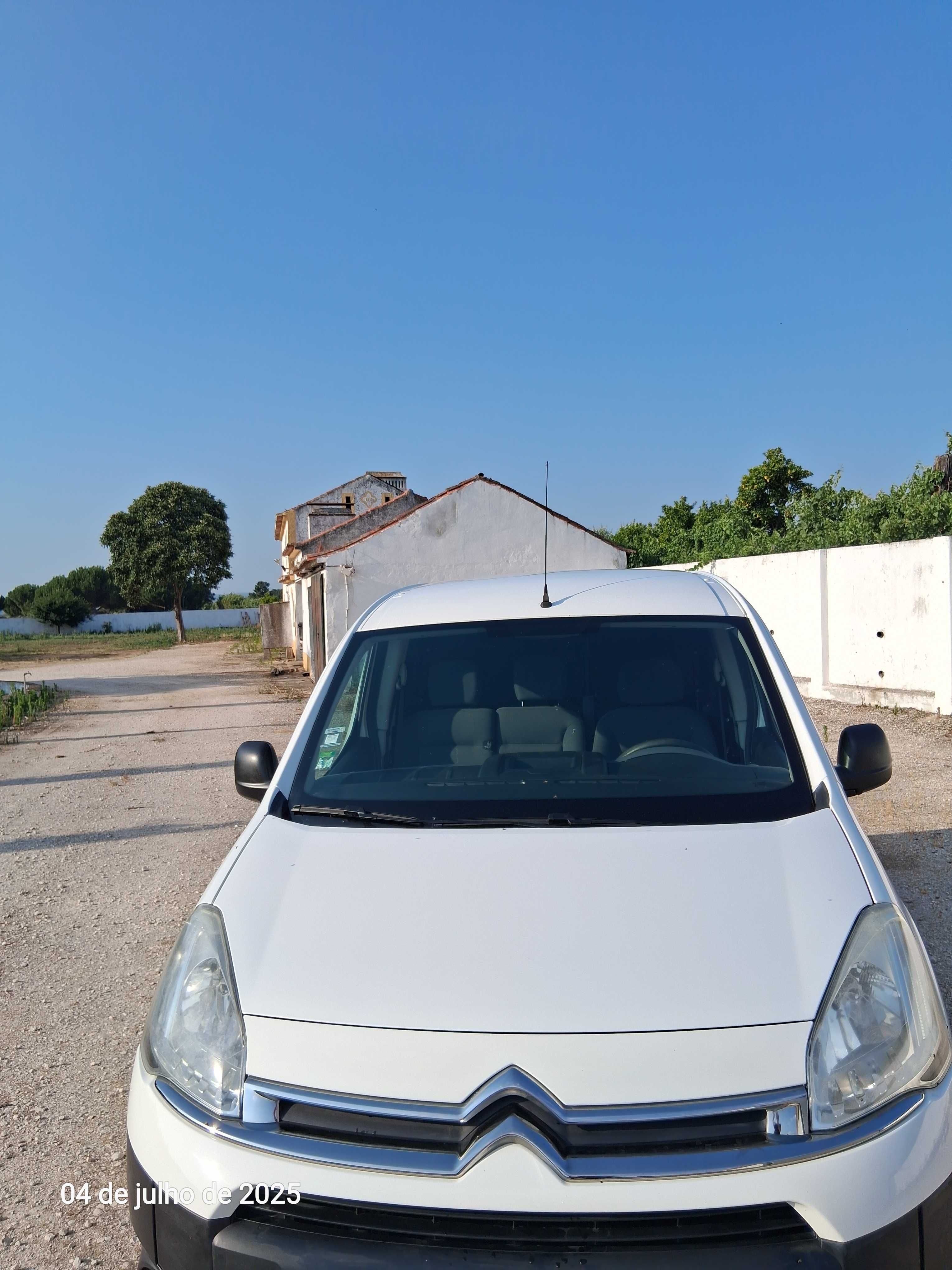 CIROEN BERLINGO de 3 Lugares - L1 - 1.6HDI - 90CV