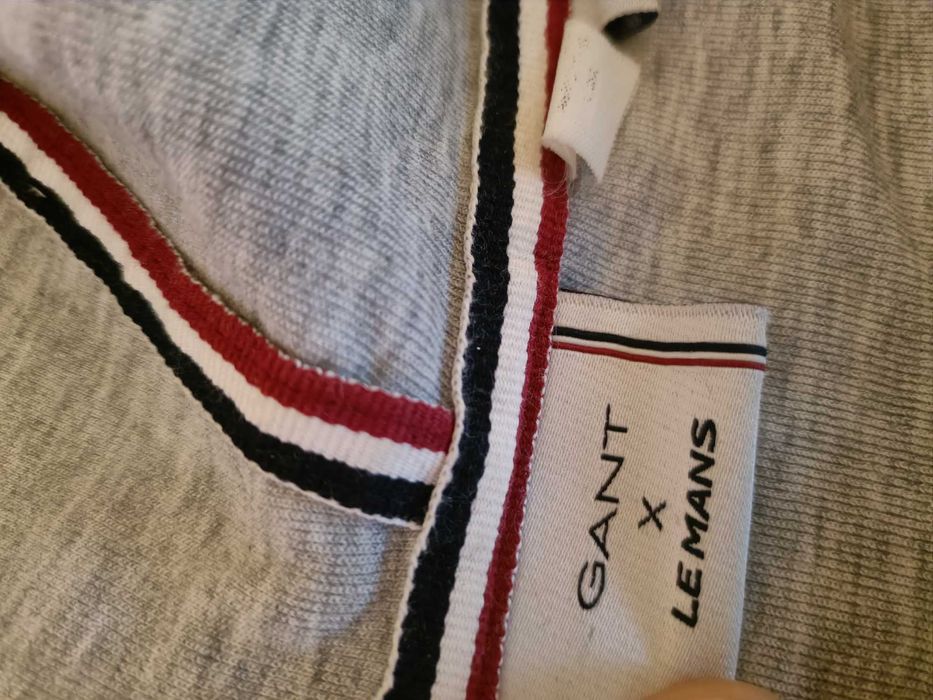 Piękna damska bluza GANT Le Mans z kapturem i zamkiem błyskawicznym