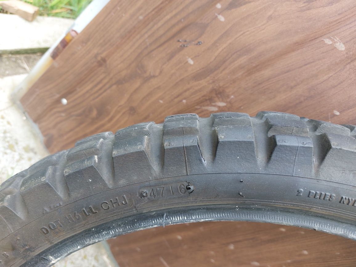 Michelin Anakee Wild 150/70 R17 + Continental 90/90-21
Anakee Wild
150
