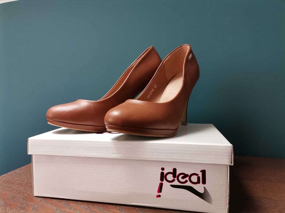 nowe brązowe szpilki, półbuty na obcasie 39