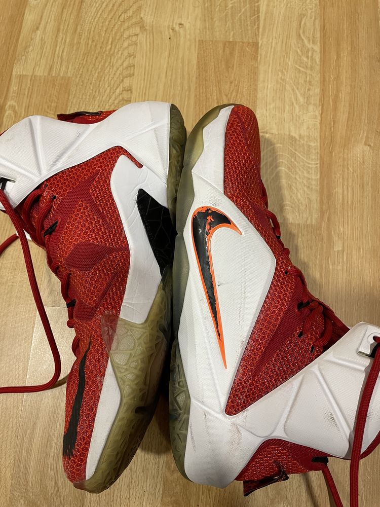 Vendo Sapatilhas Basketball Lebron 12 Heart of Lion