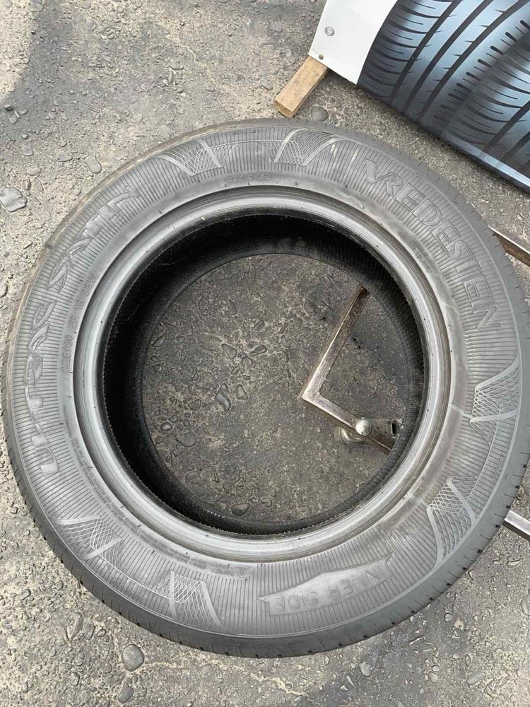 Шини 225/60 R16 Vredestein  літо 2023 рік 6,8 мм