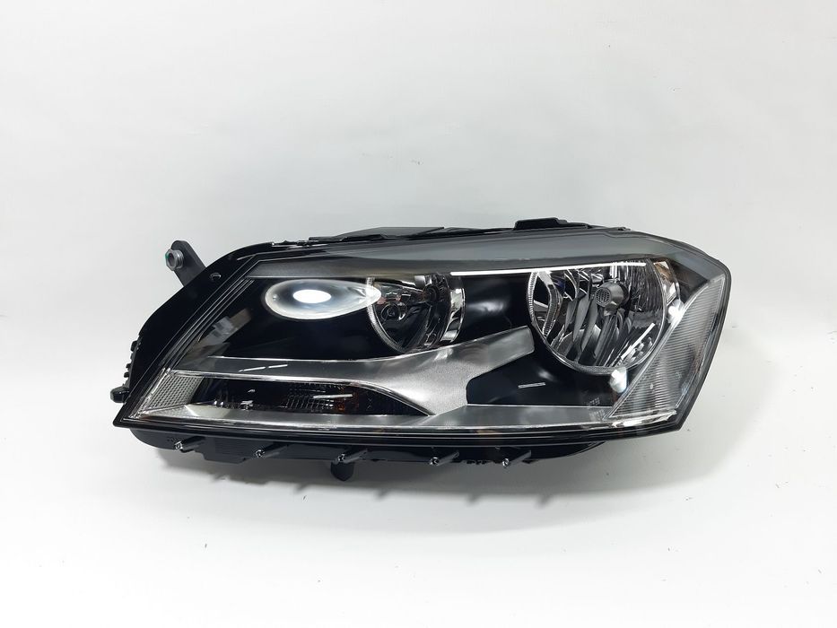 Фара передня ліва (EUR) Volkswagen В7 2012-2015 (3AB941005)