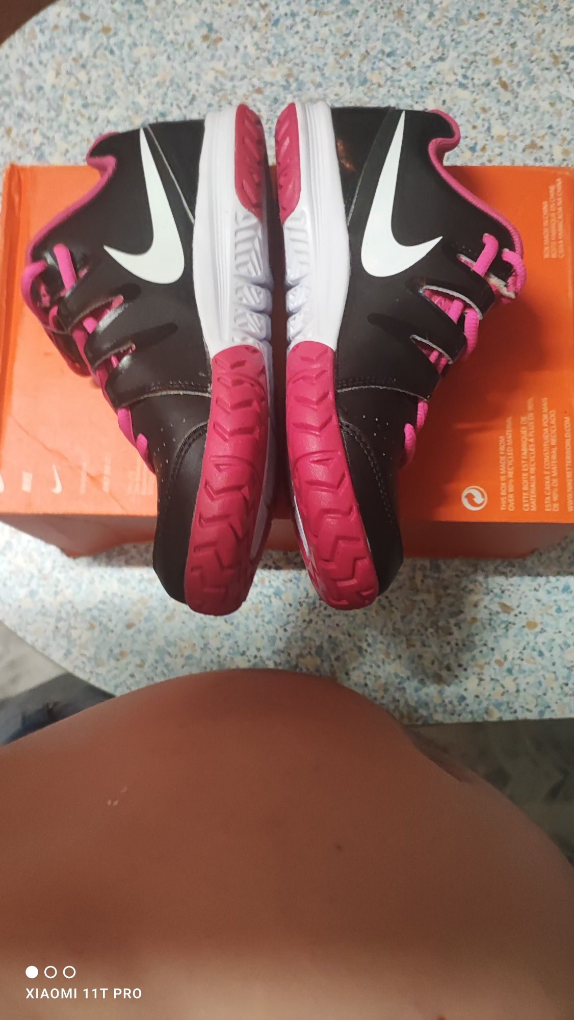 Adidasy Buty Nike Capri court GS nowe