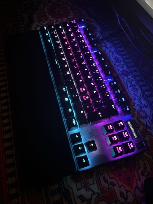 SteelSeries Apex Pro TKL  top klawiatura gamingowa RGB, super stan!