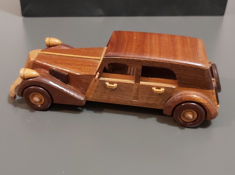 Citroën Traction Avant 11 Berlina réplica madeira decoração