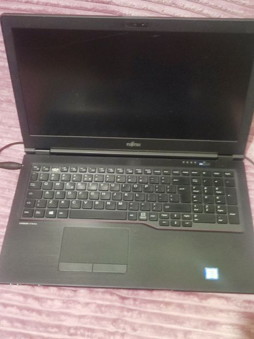 Продам ноутбук Fujitsu u757