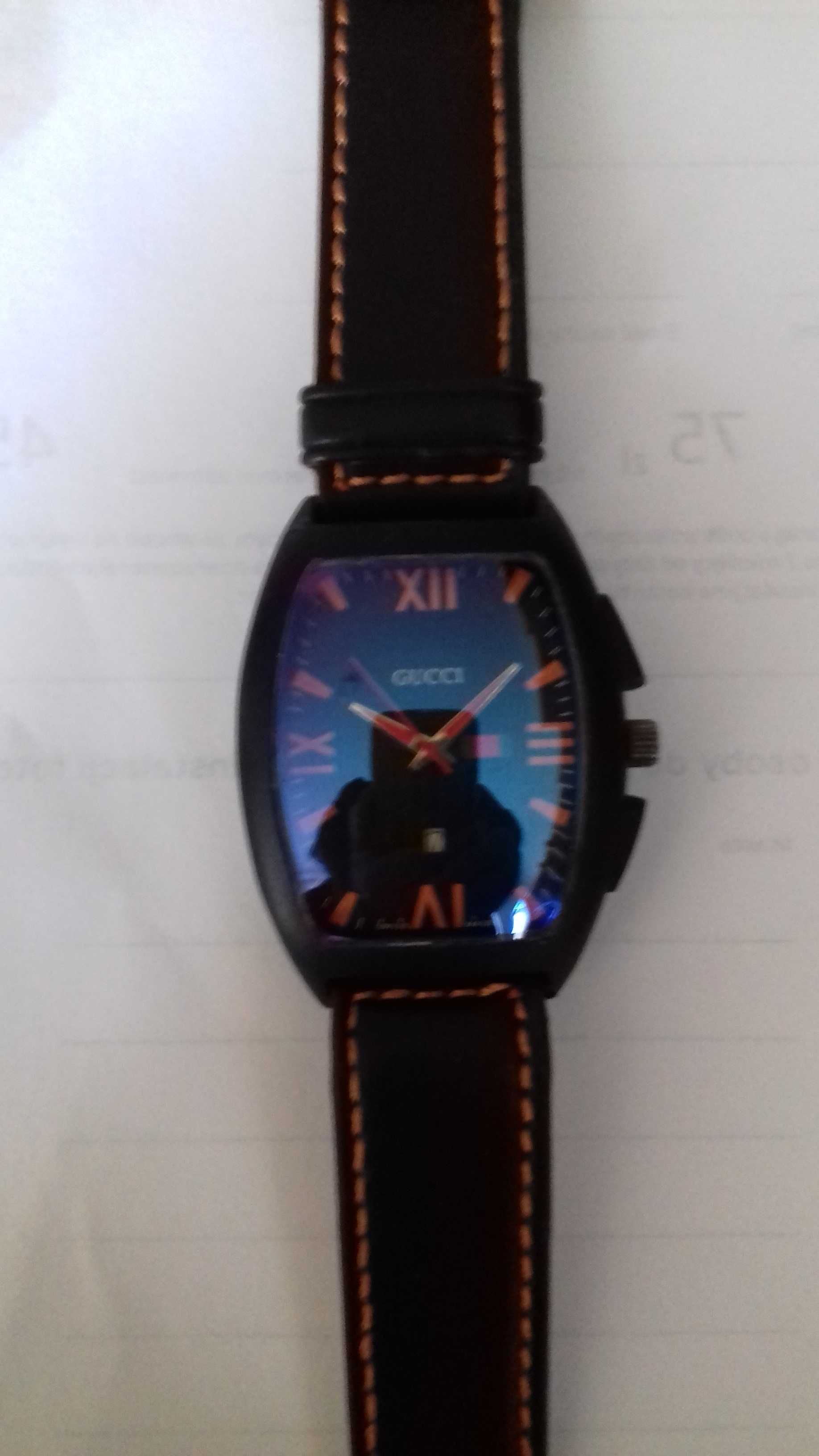 Zegarek Gucci czarny z pomarańczowym wykończeniem 279 zł