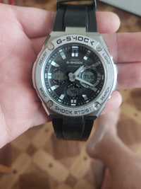 Casio g-shock gst-w110