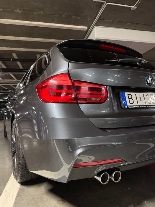 BMW Seria 3 Auto jest garażowane, zadbane, bezwypadkowe.