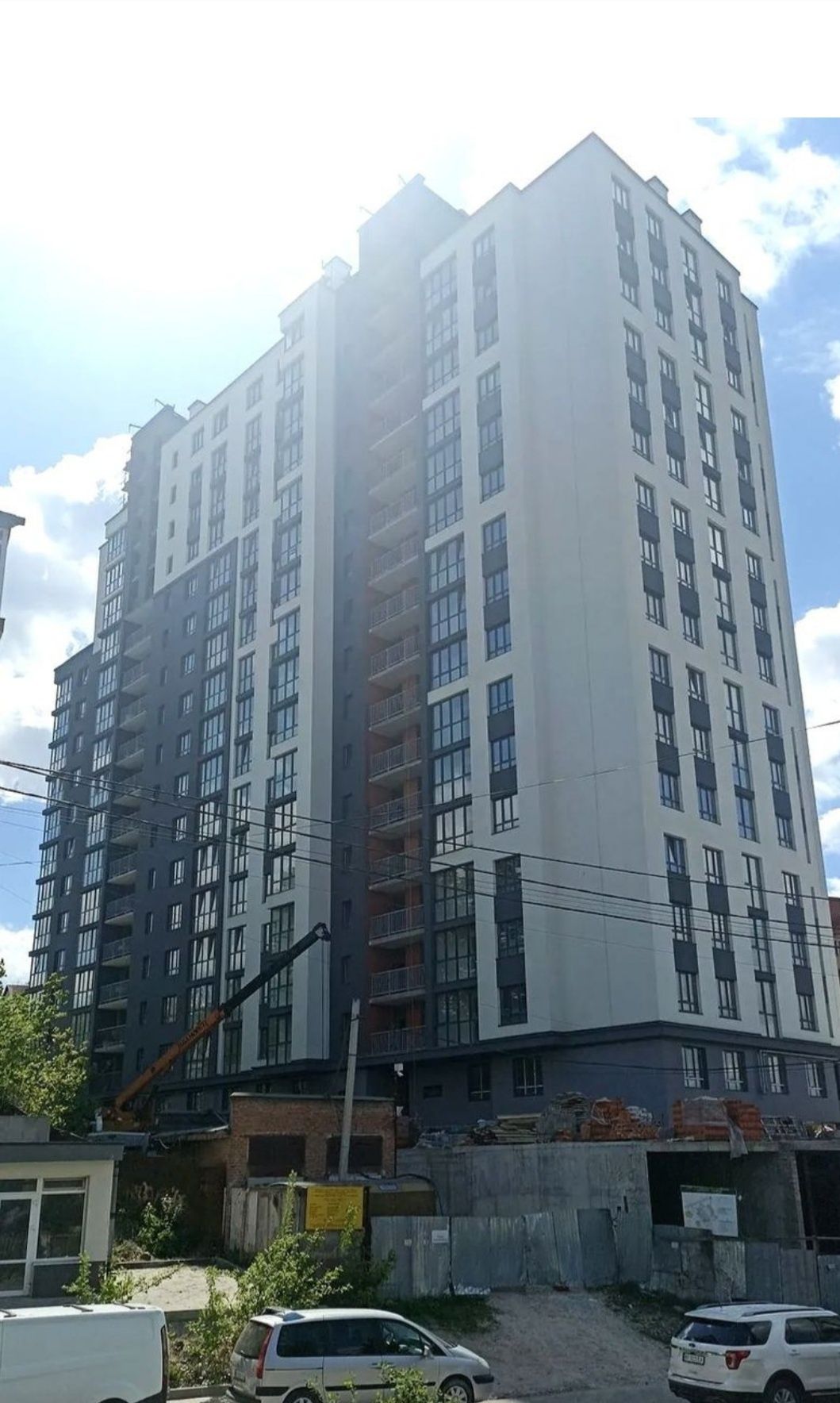 Продаю 2-к ЖК Atlanta tower,власник.