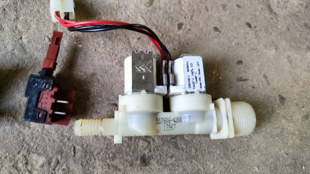 Посудомийна машина Ariston CIS LI 480 A 45см
