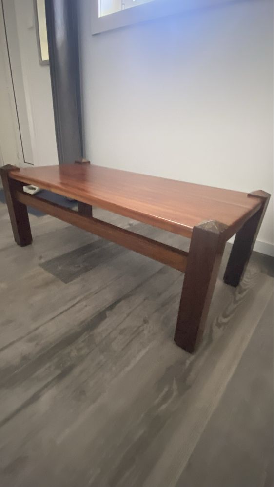Mesa de centro madeira maciça