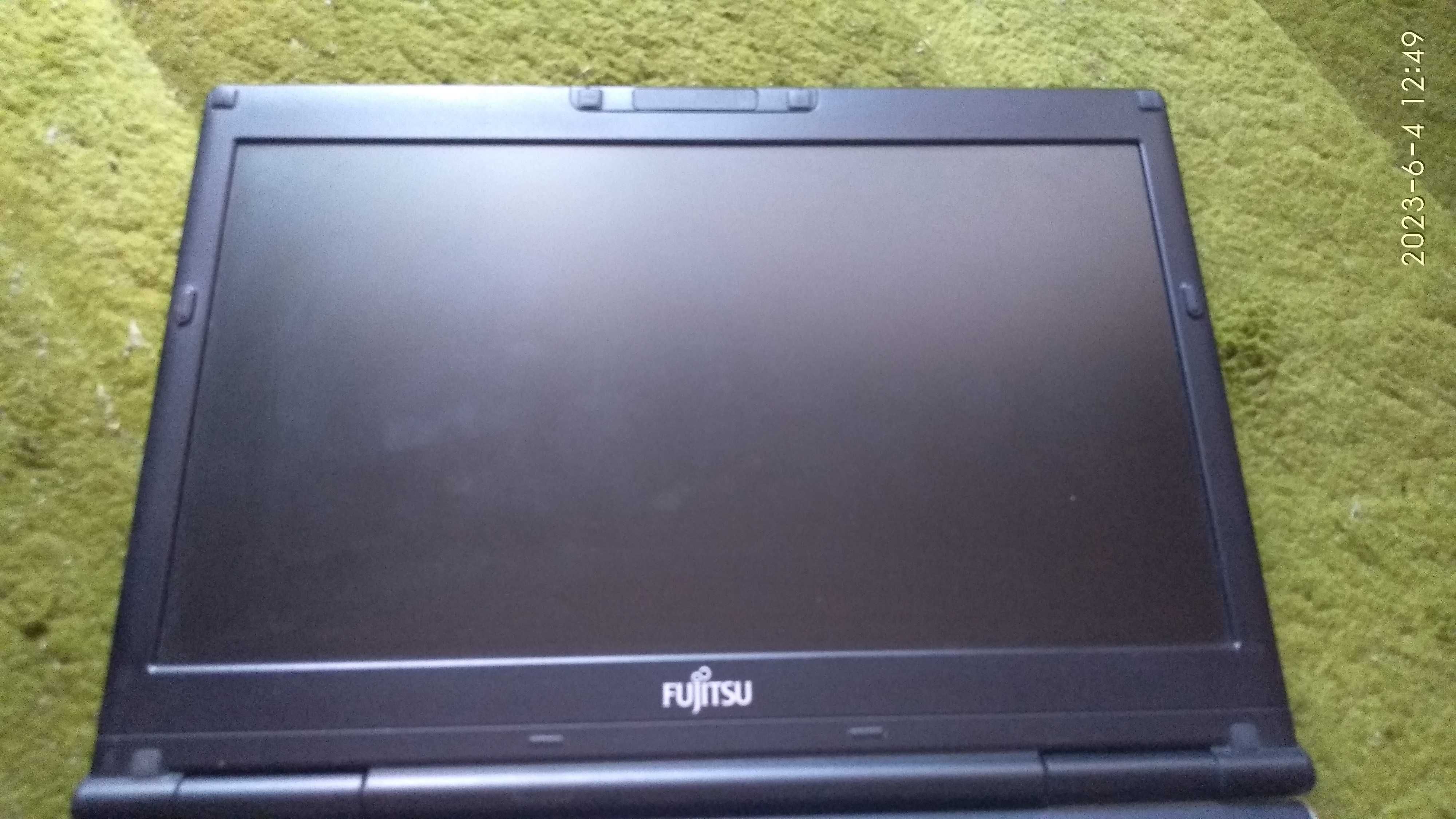 Ноутбук Fujitsu Lifebook S751