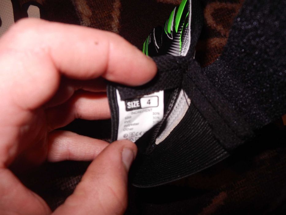 Wyprzedaż->D6726 Rękawice bramkarskie dla dzieci antypoślizgowe rozm 5