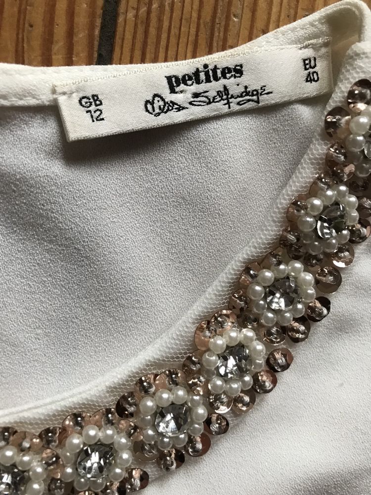 Krótki biały top z ozdobami Nowy rozmiar 40 Petites Miss Selfridge