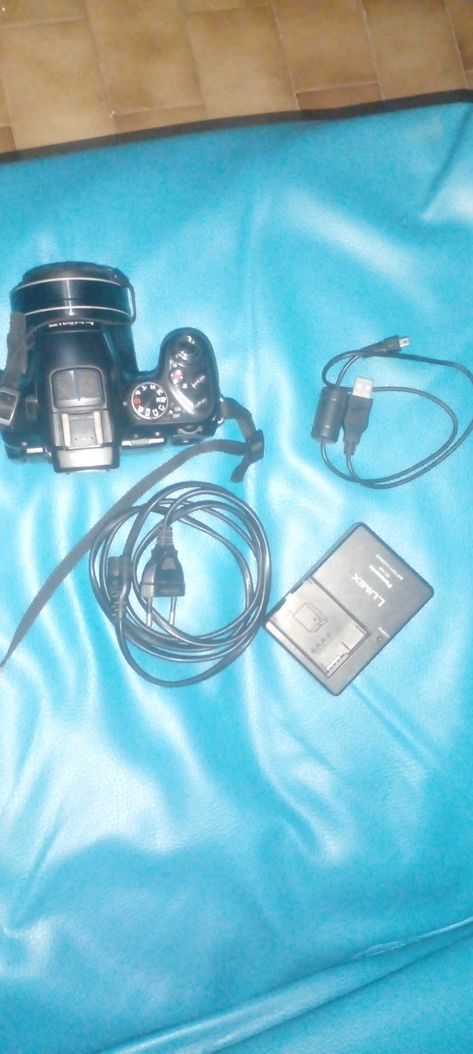 Camera lumix fz 200