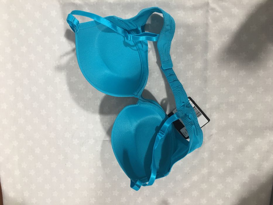 Жіноча білизна acousma