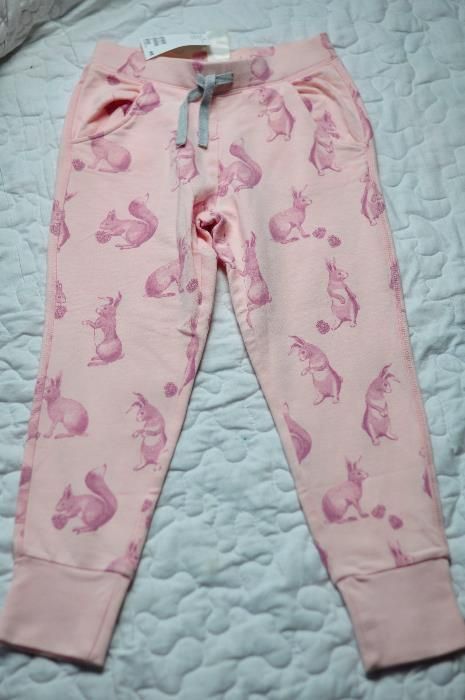 spodenki dresowe króliki H&M r.128 7-8 lat NOWE