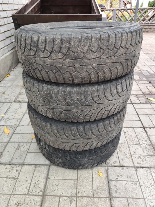 Шини покришки скати 225 65 17 NOKIAN HAKKAPELIITTA 5