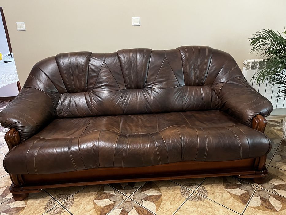 Zestaw wypoczynkowy skórzany – sofa + 2 fotele