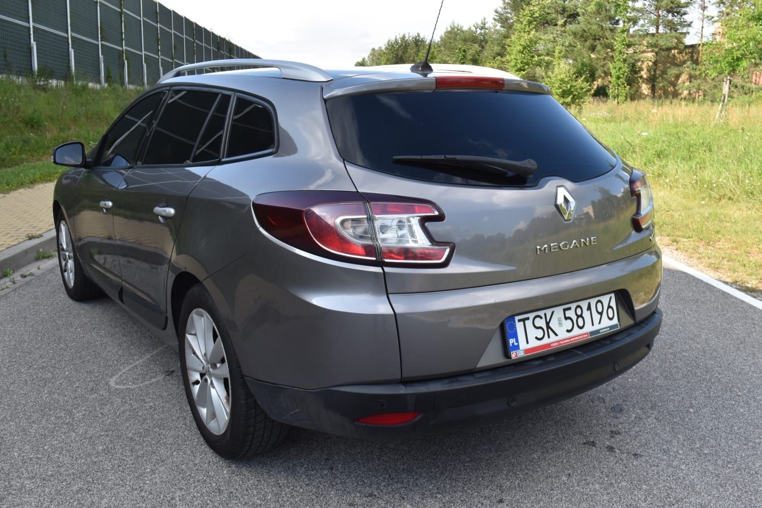 Renault megane 3 2.0dci 160 km xenon pdc keylles doinwestowana