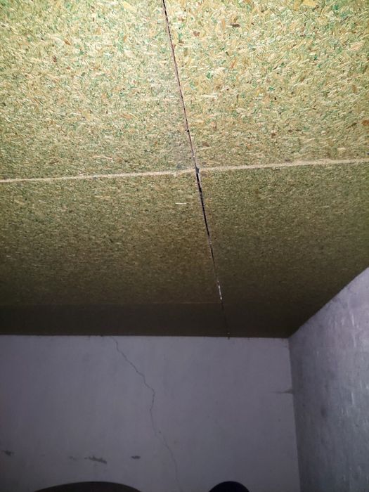 Під розбірку магазин.