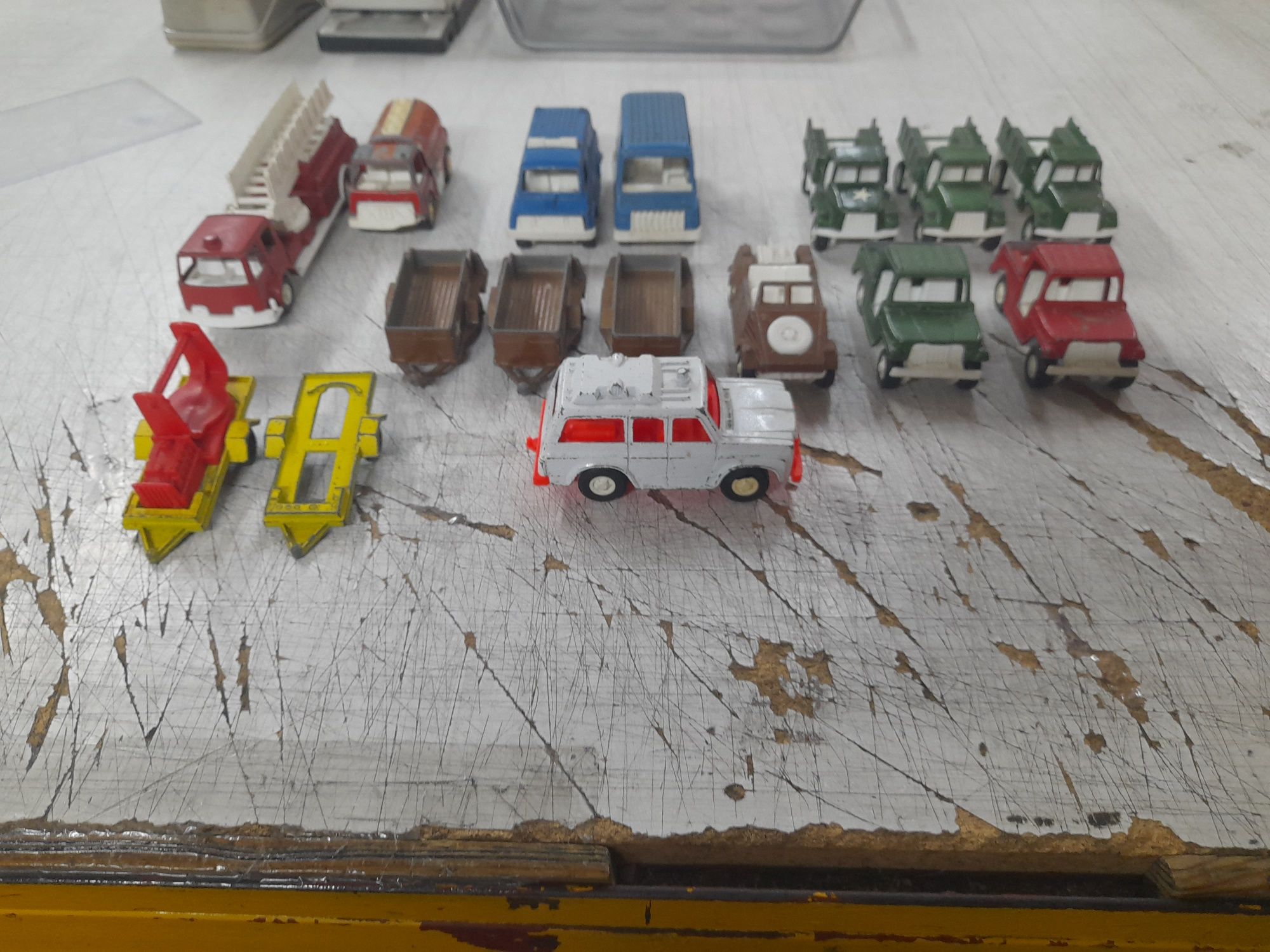 Carros de ferro da Tootsie