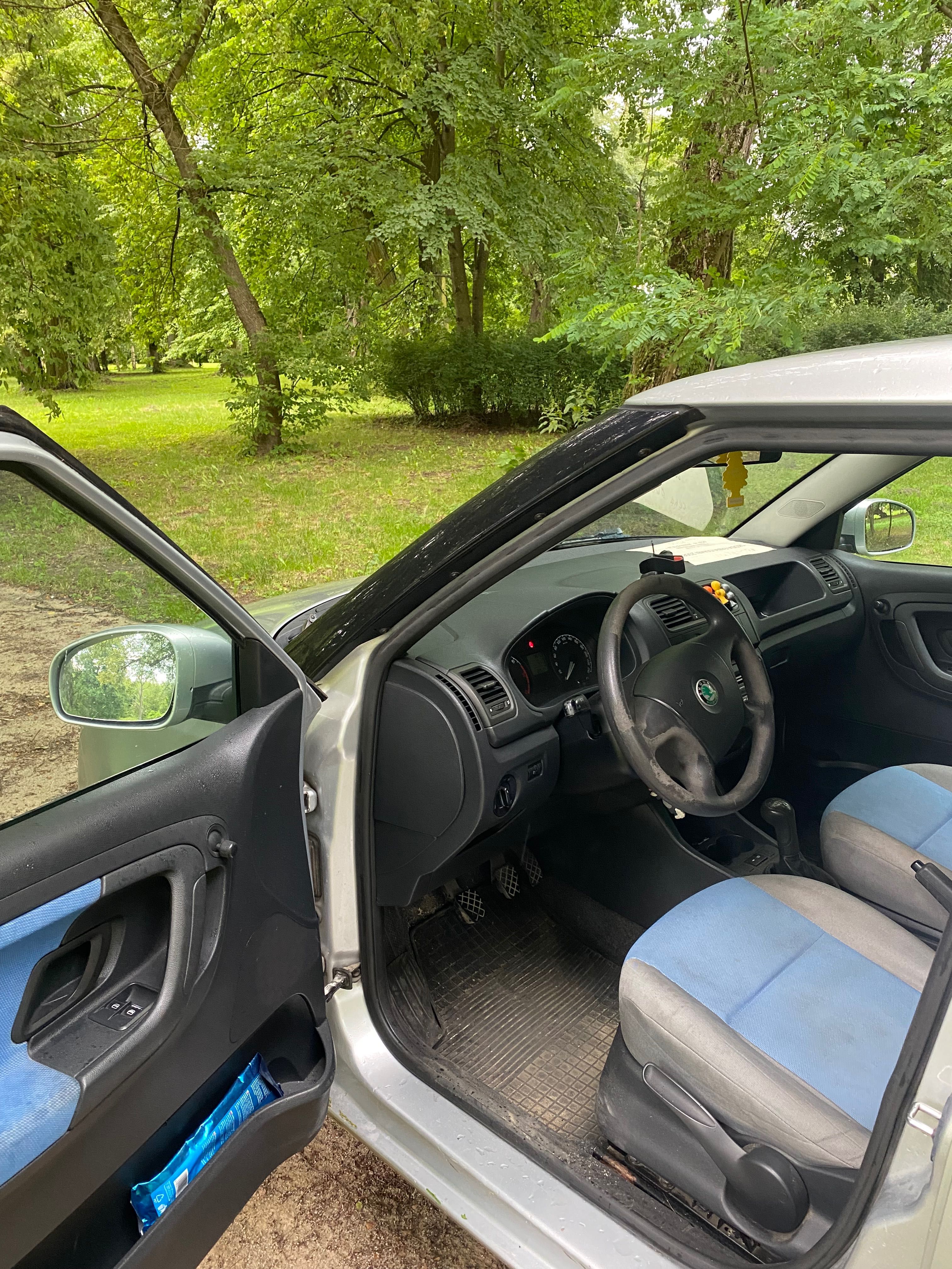 Samochod skoda 2
