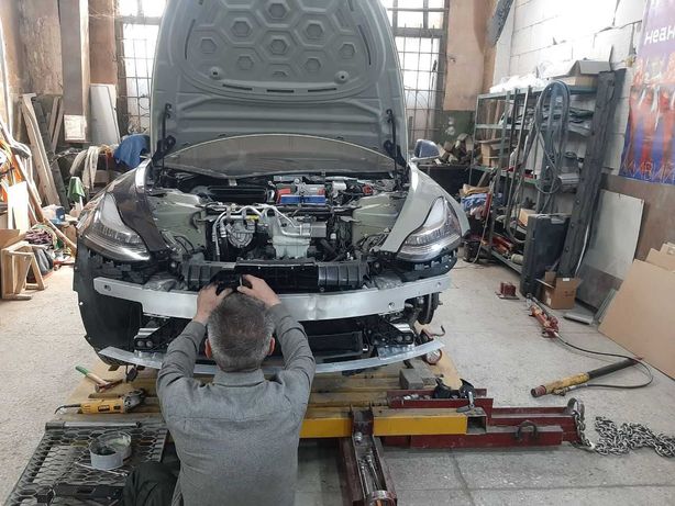 Кузовной ремонт Киев. Восстановление автомобилей из США