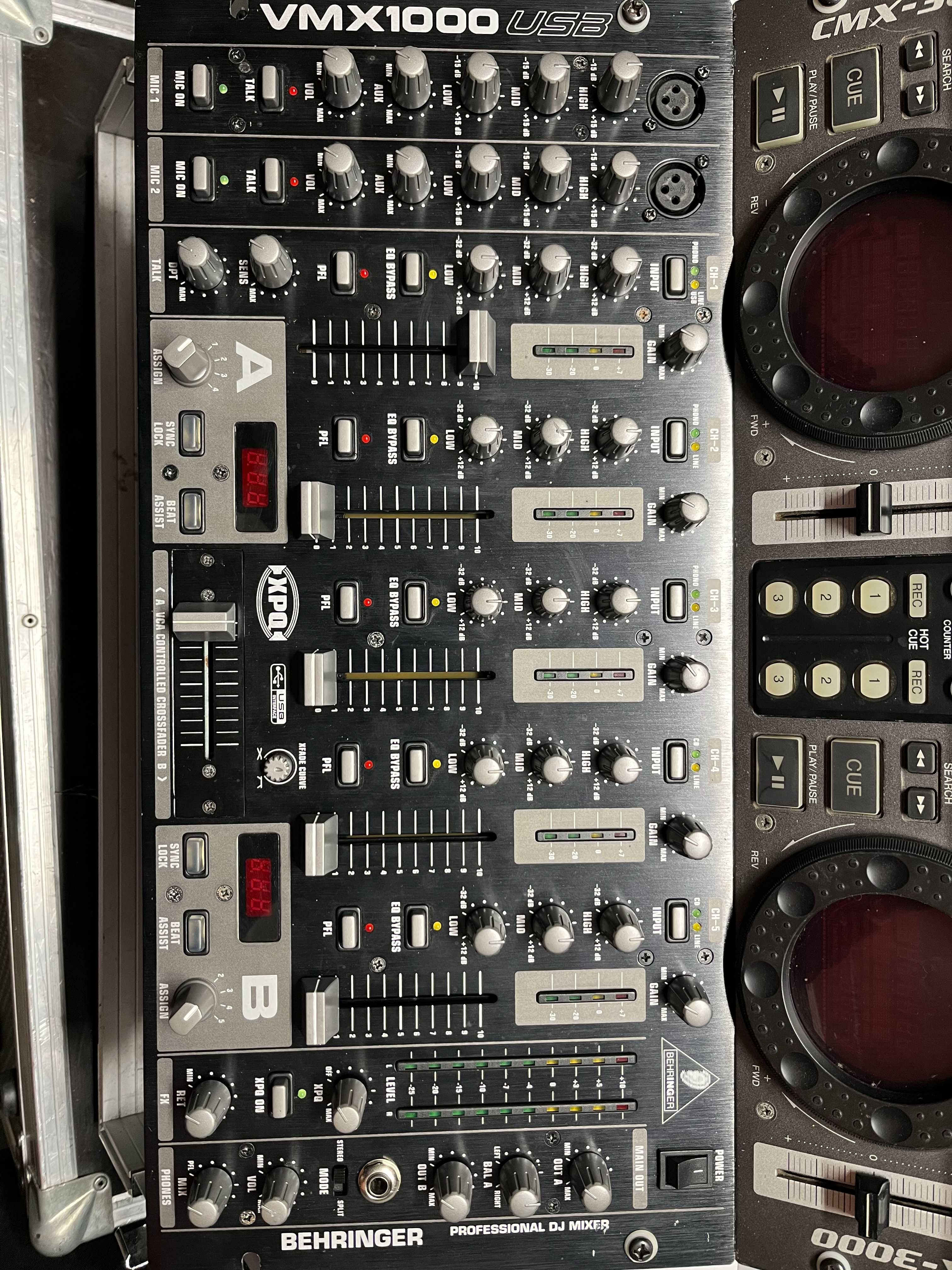 Pioneer DJ CMX-3000, Behringer VMX1000USB, CASE