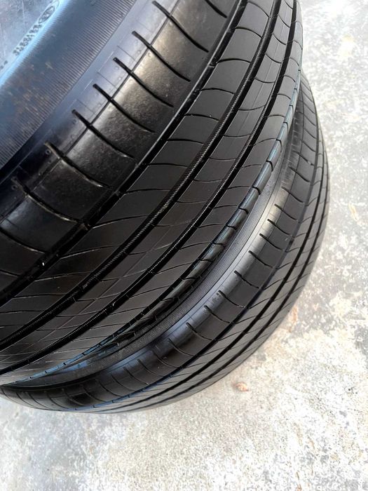 Pneus Michelin Primacy 4 - 235/45/20 - Como NOVOS