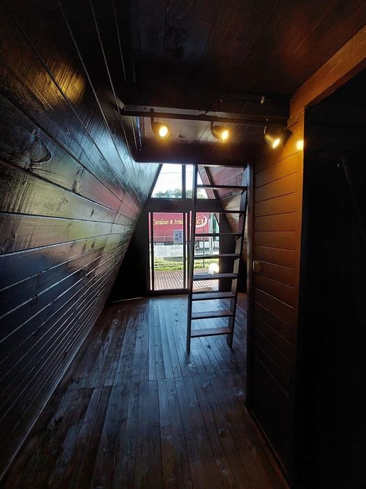 Vendo casa de madeira (chale tipo Suíço )