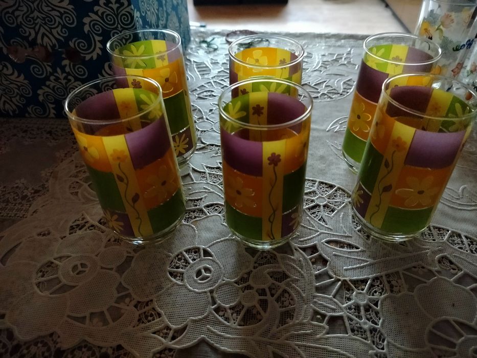 Zestaw 6 szklanek w kwiaty