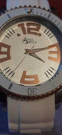 Часы ANNABELLA  с бриллиантами.
