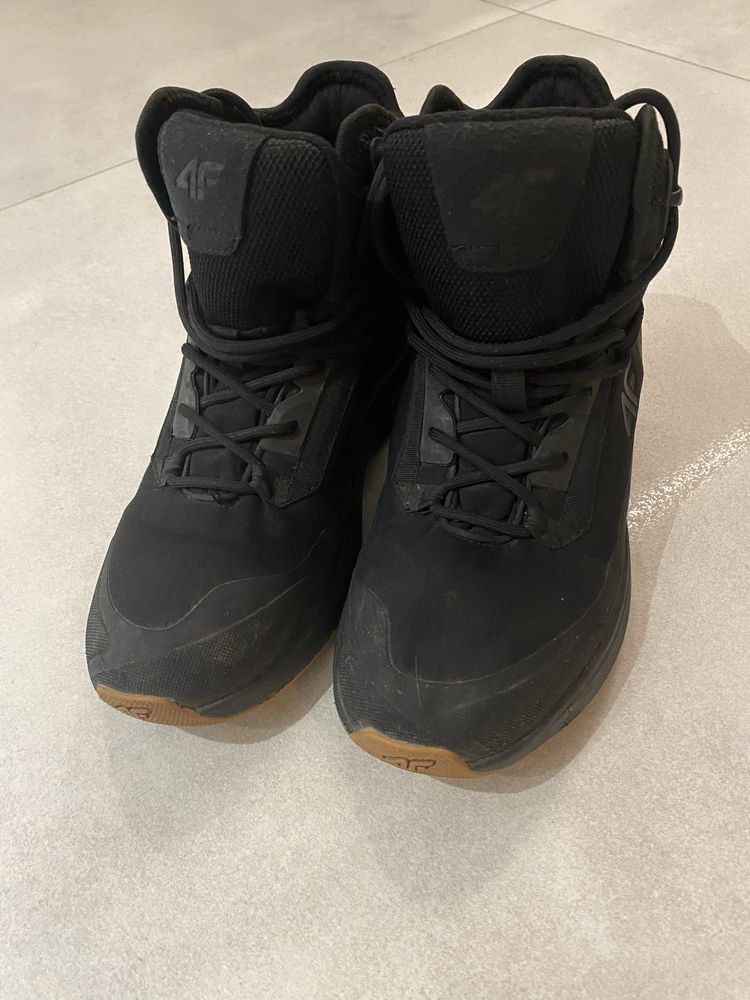 Buty zimowe 4F, rozmiar 39