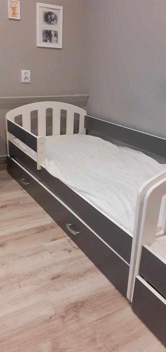 Łóżko dziecięce/młodzieżowe
