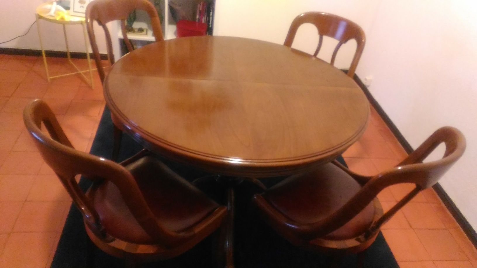 Mesa Sala Jantar redonda c/ cadeiras
