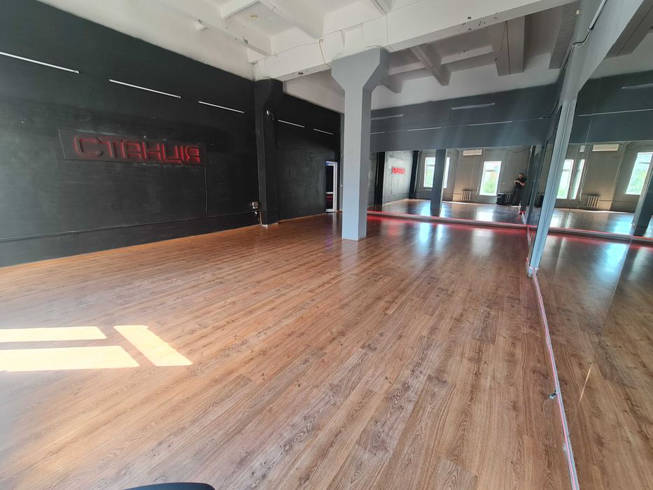 70 кв.м. Аренда зала для семинаров, тренингов, конференций м. Минская