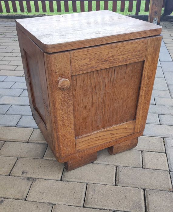 Stary dębowy nakastlik, szafka PRL