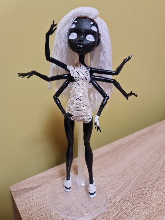 Lalka Custom Monster High