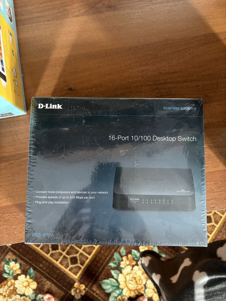 настільний комутатор D-Link DES-1016A