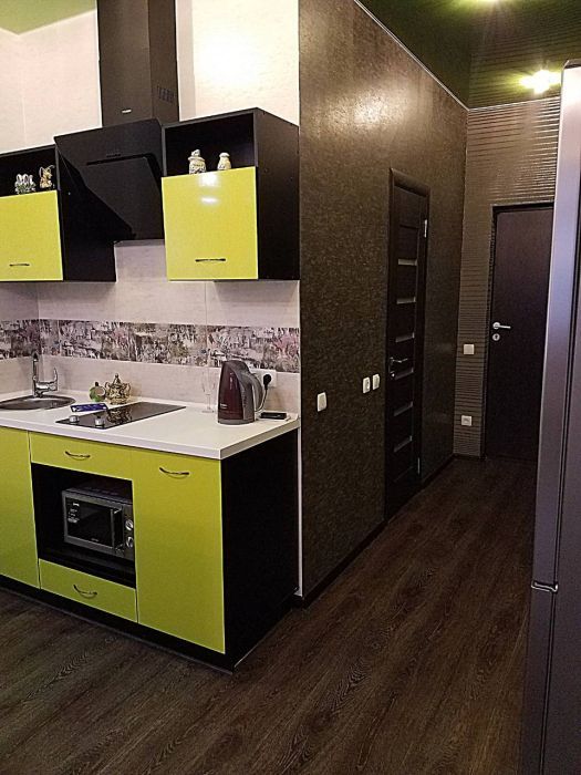 Сдаю На 25 эт. 1к.кварт. посуточно и почасово. М.Холодная гора