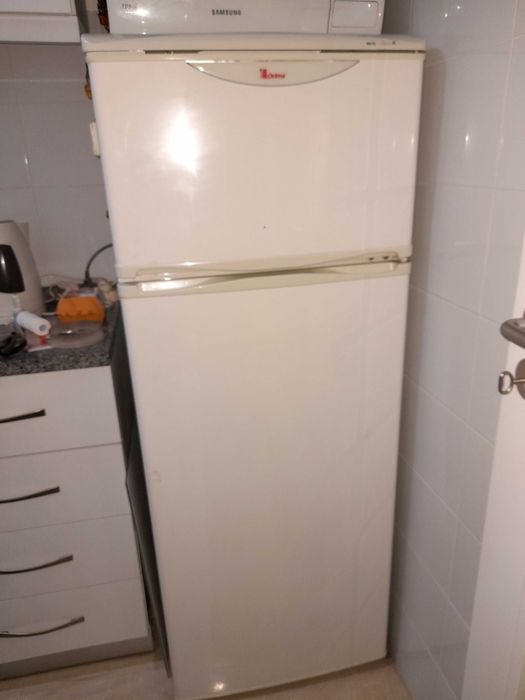 Frigorífico em bom estado