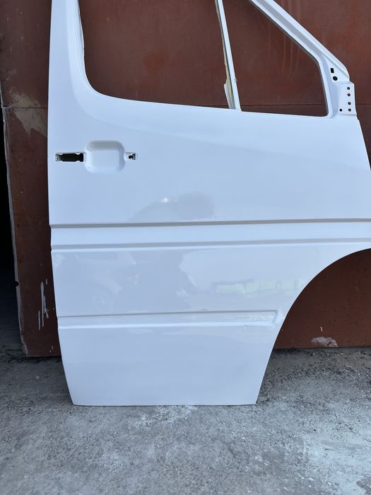 Передні двері Sprinter 1996-2006 рік пара, дверка